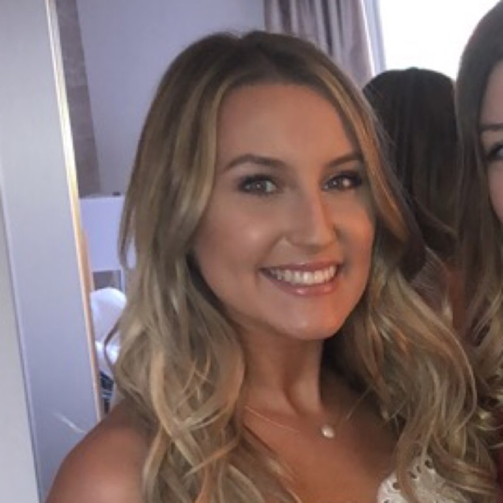 Meet your Posher, Courtney